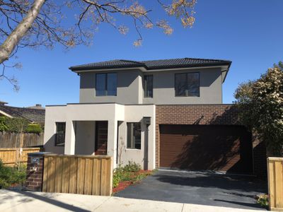 1 / 4 Fortune Street, Box Hill North