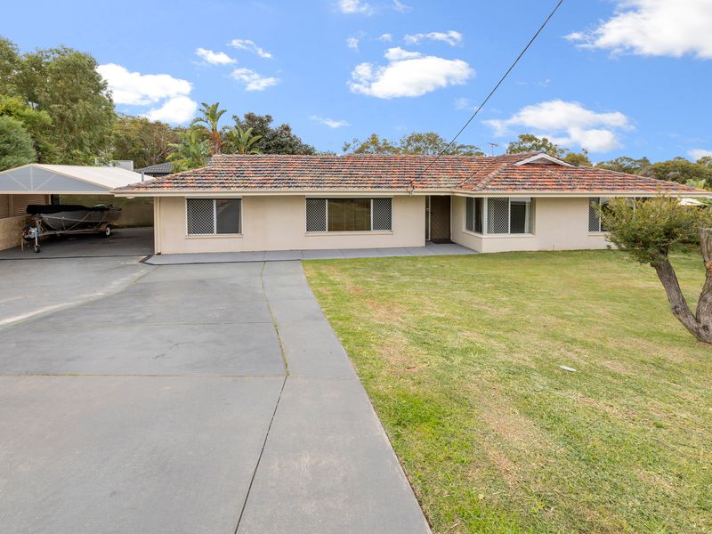 18 Cassinia Road, Duncraig