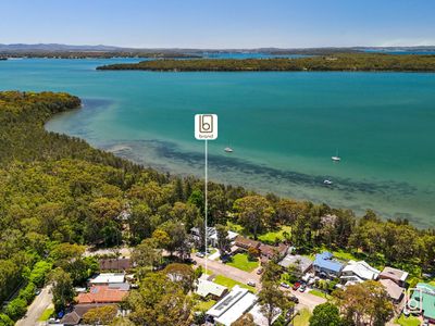 16 Lakeshore Avenue, Kingfisher Shores