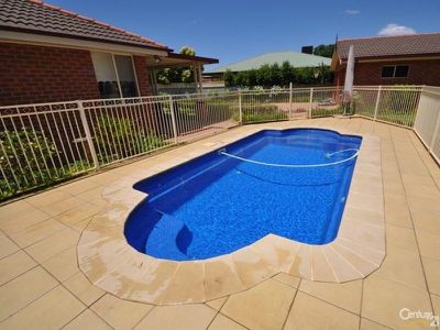 5 Westminster Court, Dubbo