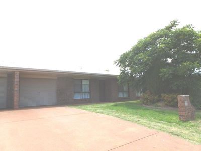 2 / 1 Wieden Street, Kingaroy