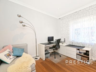 9 The Glen Road, Bardwell Valley