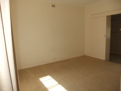87 Bay Road, Mount Gambier