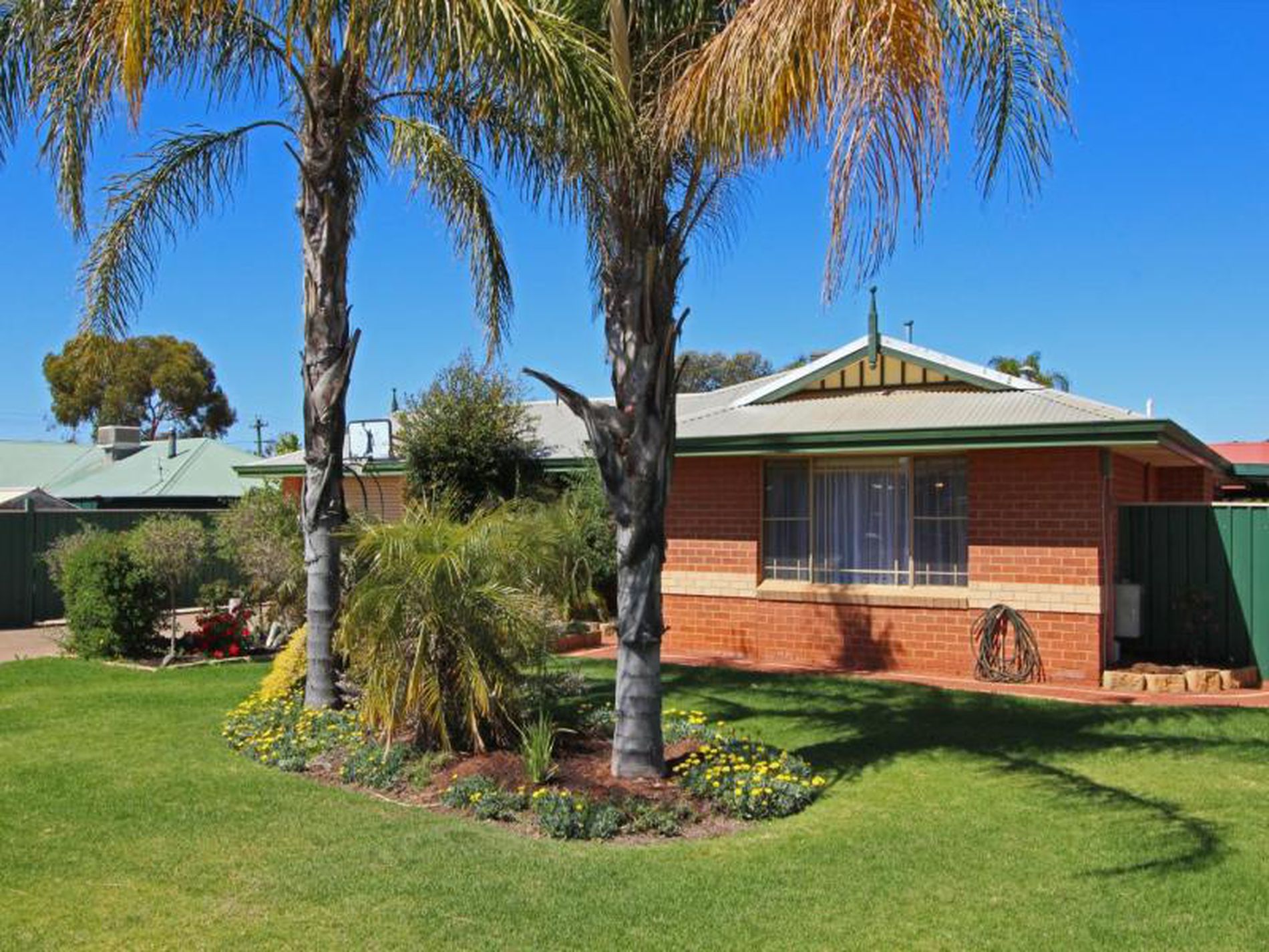 2 Davyhurst Drive, Kalgoorlie