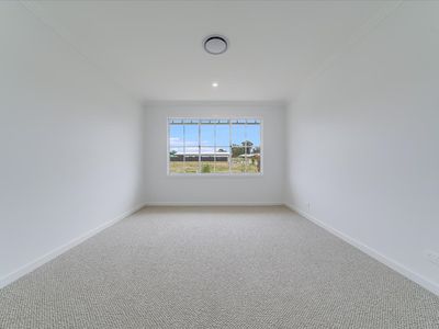 29 Burton Drive, Tahmoor
