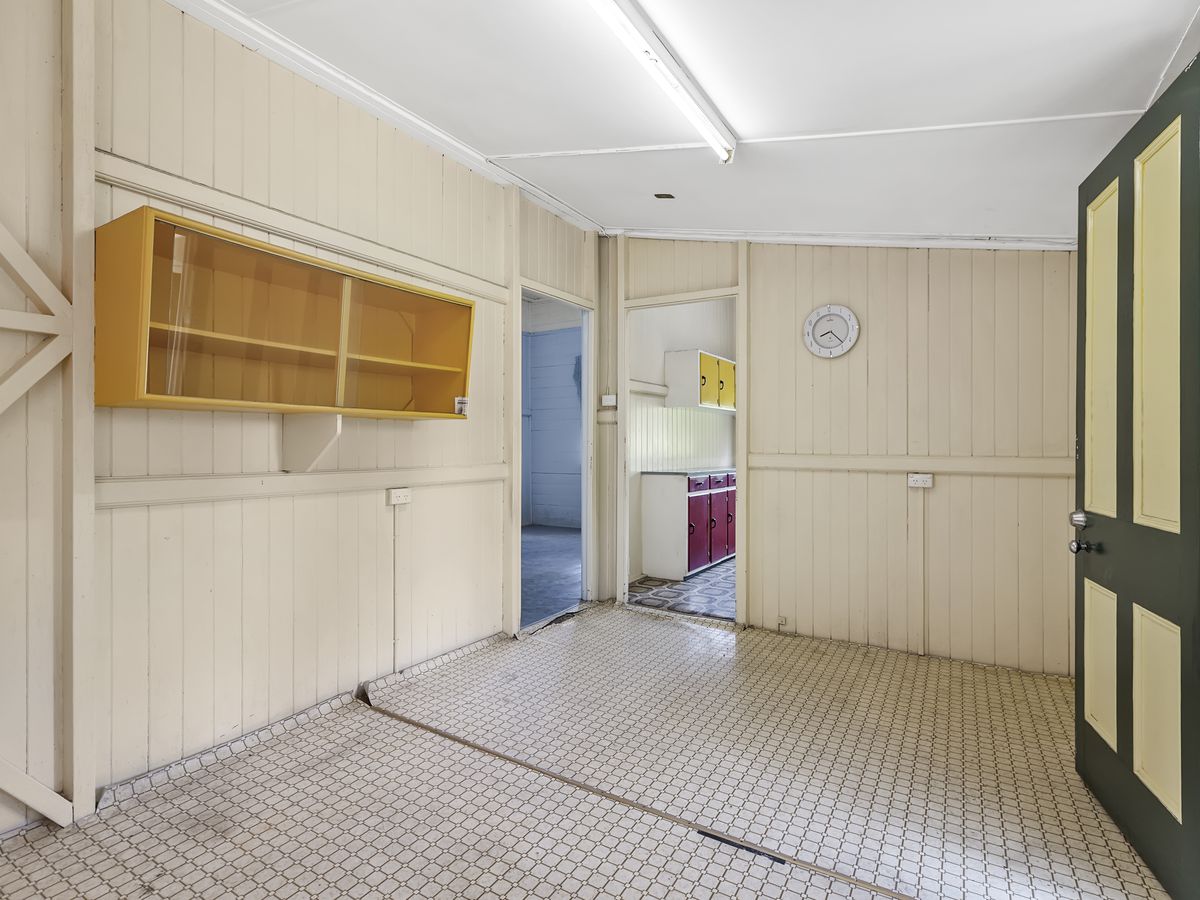 11 Macrae Street, Woodend