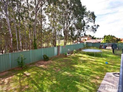 12 Thorpe Place, Abbotsbury