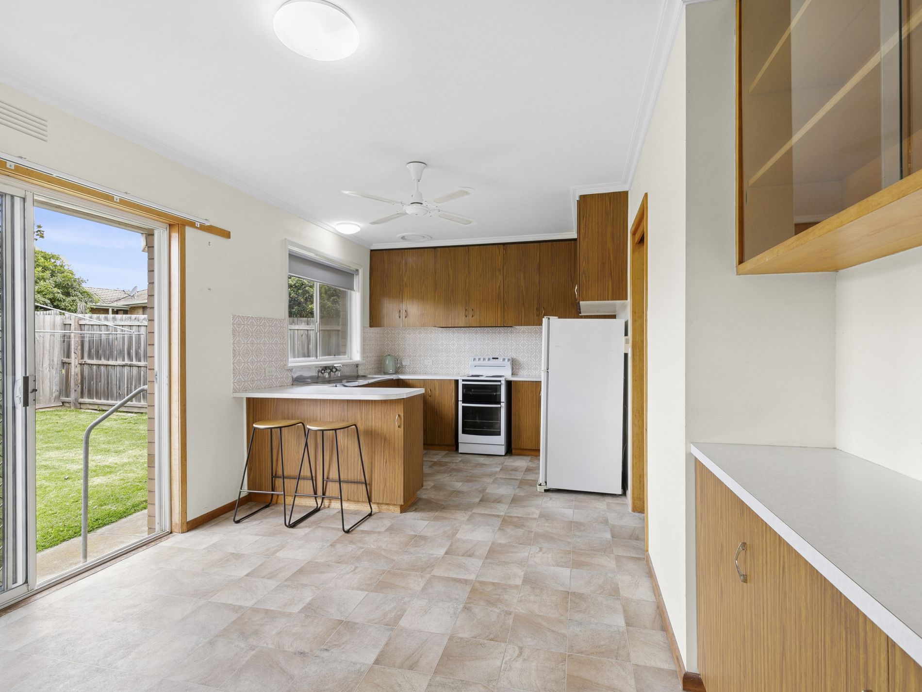 98 Kensington Road, Leopold