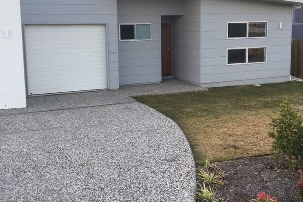 2 / 6 Horizon Way, Woombye