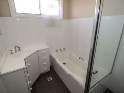 43 Barina Avenue, Lake Heights