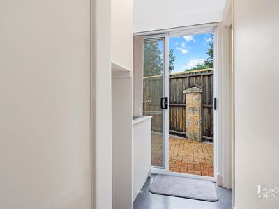 6B Monclair Ct, Meadow Springs