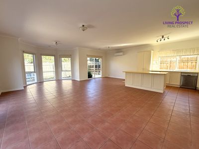 12 Beacon Avenue, Point Cook
