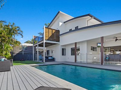 5 Pathfinder Road, Coomera Waters