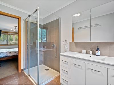 9 Nala Road, Oyster Cove