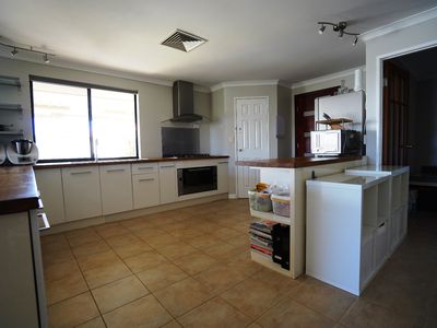 86 St Stephens Cres, Tapping