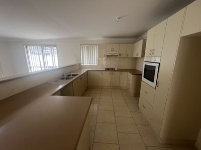 64 Minnamurra Circuit, Prestons