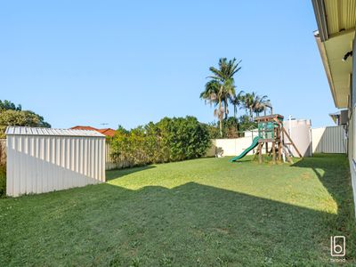 32 Greenhaven Circuit, Woongarrah
