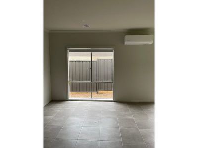 177 Fairways Boulevard, Craigieburn