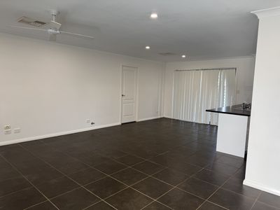 30 Warragrah Place, Parkes