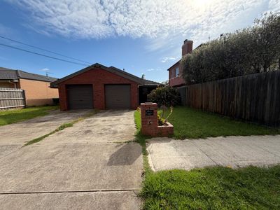 2 / 15 High Street, Werribee