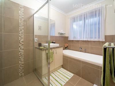 23 WHITELEY CIRCUIT, Baranduda