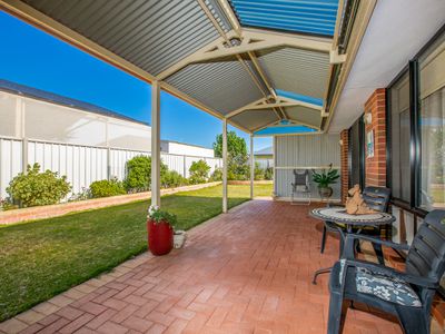 5 Emerald Way, Australind