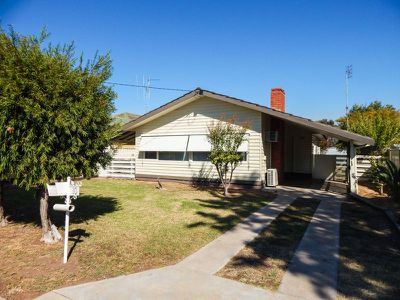 10 Lyall Avenue, Kerang
