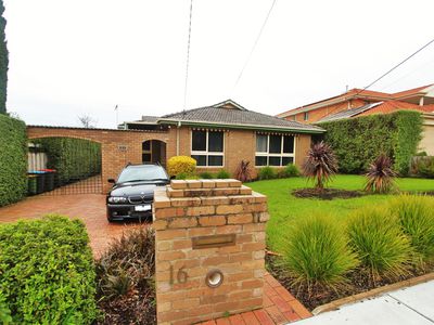 16 Rachelle Drive, Wantirna