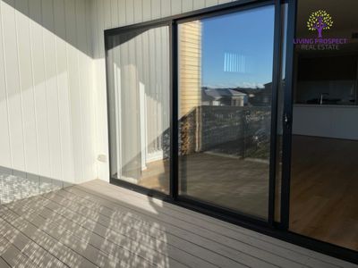 2 Broadside Walk, Point Cook