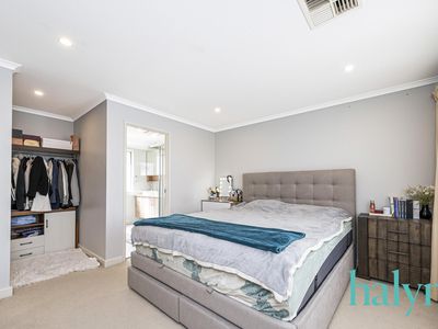 2 / 6 Bruning Road, Manning