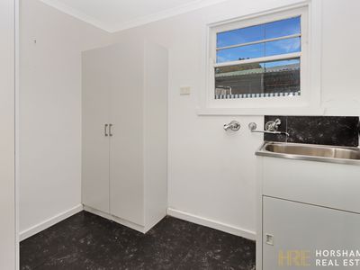 8 Federation Avenue, Horsham