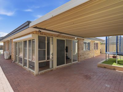 11 Estcourt Road, Redcliffe