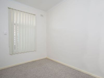 9 / 2 First Avenue, Glenelg East