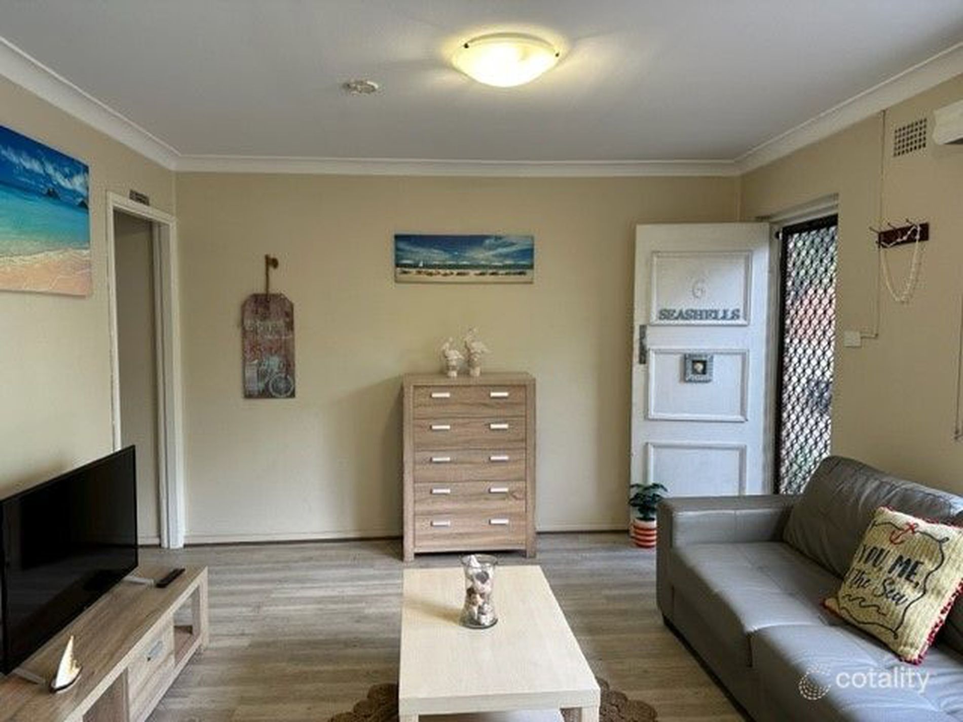 6 / 4 Mosbri Crescent, The Hill