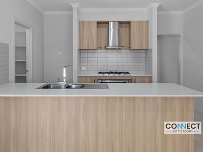 10 Bollington Road, Cranbourne East