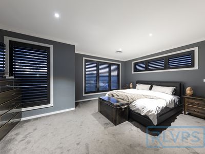 11 Temple Miles Road, Croydon