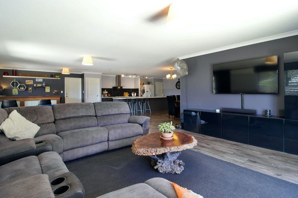 1 Homestead Place , Byford