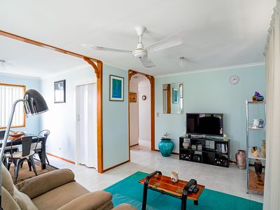 4 Byron Street, Scarness