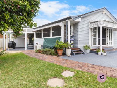 25 Granada Avenue, Macquarie Hills