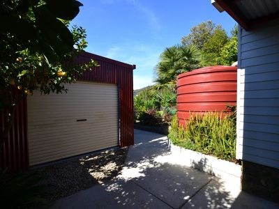 53 Freeburgh Avenue, Mount Beauty