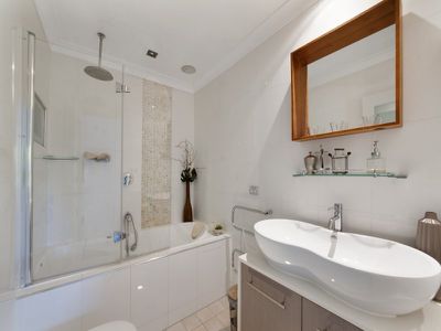 29 Hillview Parade, Lurnea