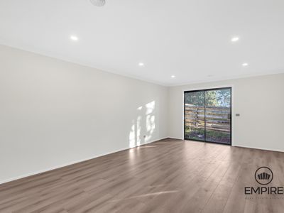 18 Jessfield Terrace, Cranbourne East