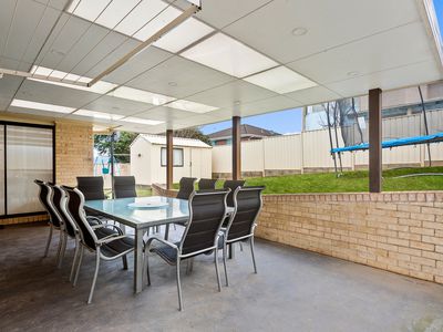 6 Ashbury Avenue, Horsley
