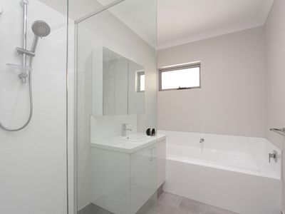 8C Shaw Road, Innaloo