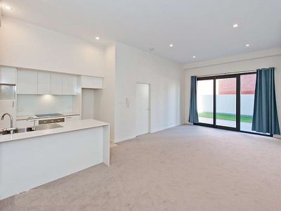 45/262 Lord Street, Perth