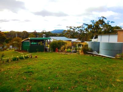 23 Cray Point Parade, Eggs And Bacon Bay