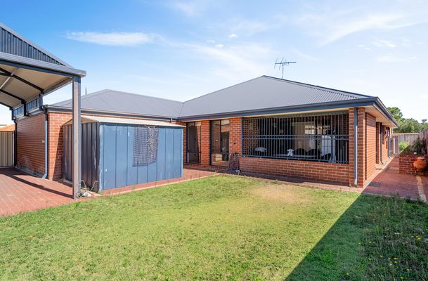 22 Rhapsody Close, Shoalwater