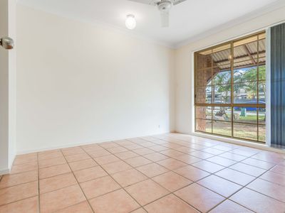 52 Walton Cres, Murrumba Downs