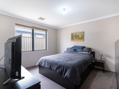 10 Pavonia Parade, Baldivis