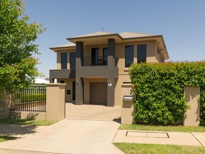 363 Macquarie Street, Dubbo